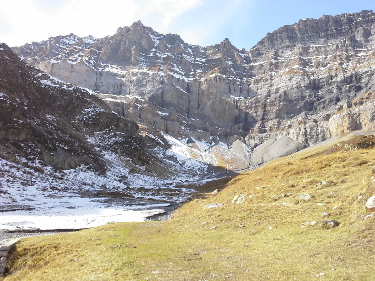 הוילה Le Tretien Lieu Secret Dans Les Alpes Suisses מראה חיצוני תמונה